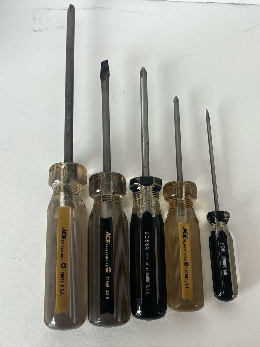Lot Of 5 Vintage Ace Professionals Screwdrivers